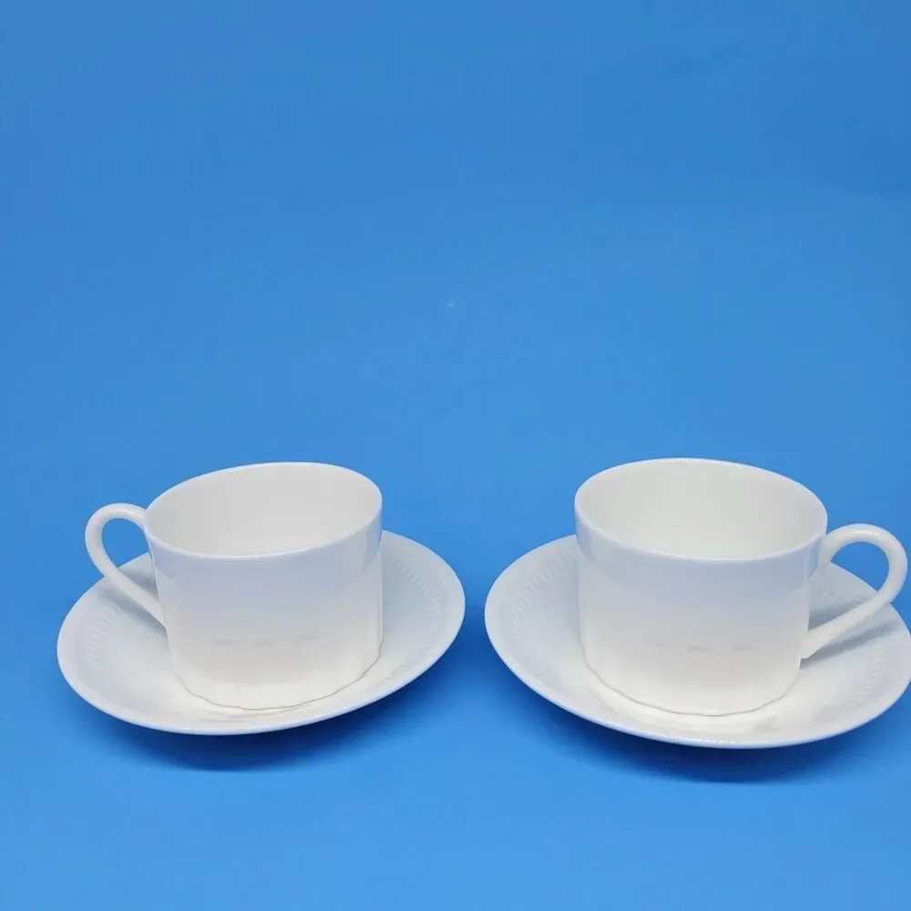 Wedgwood Colosseum White Set Of 2 Cups And 2 Saucers Excellent Condition